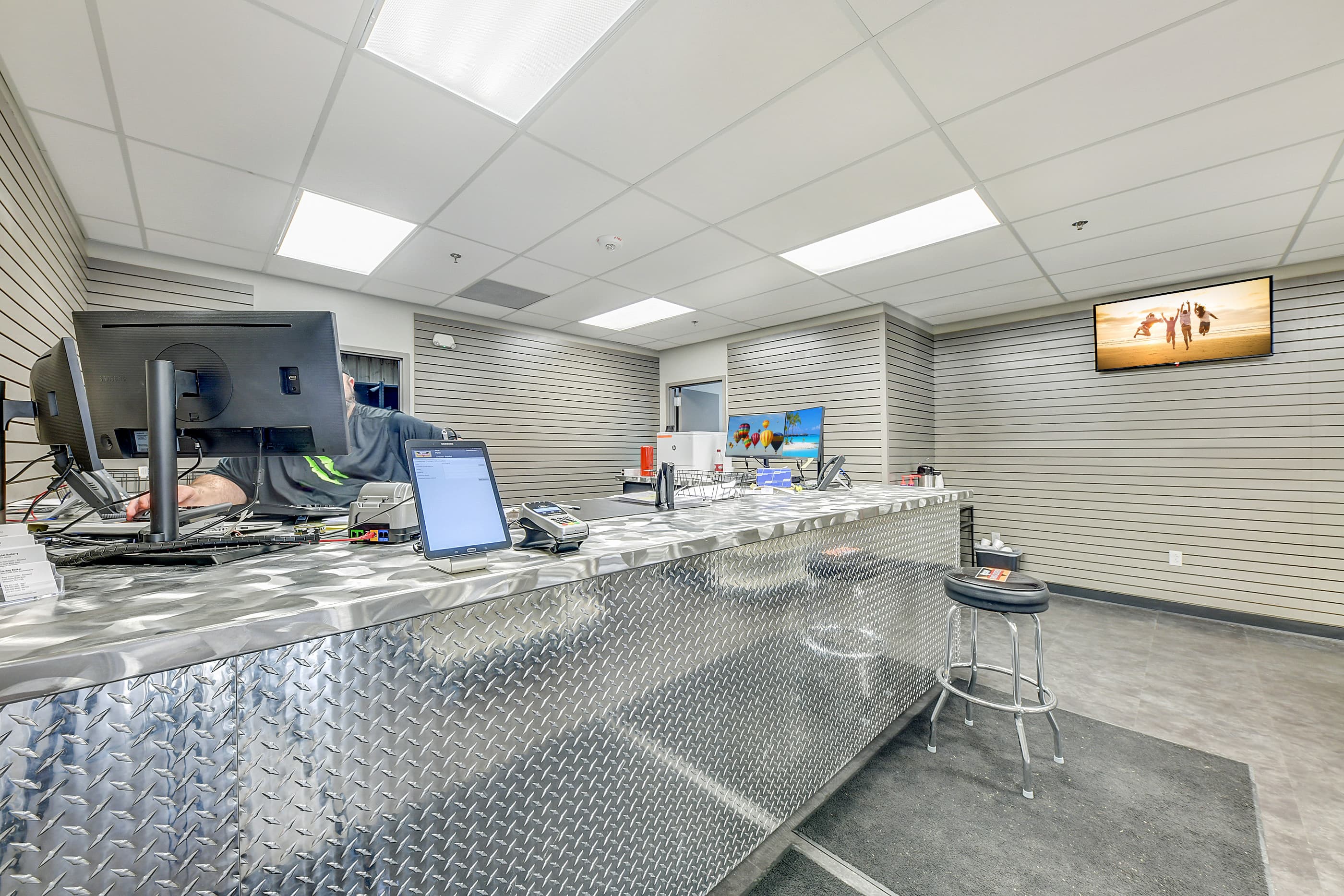 Rush Truck Center Beaumont — project photo 9