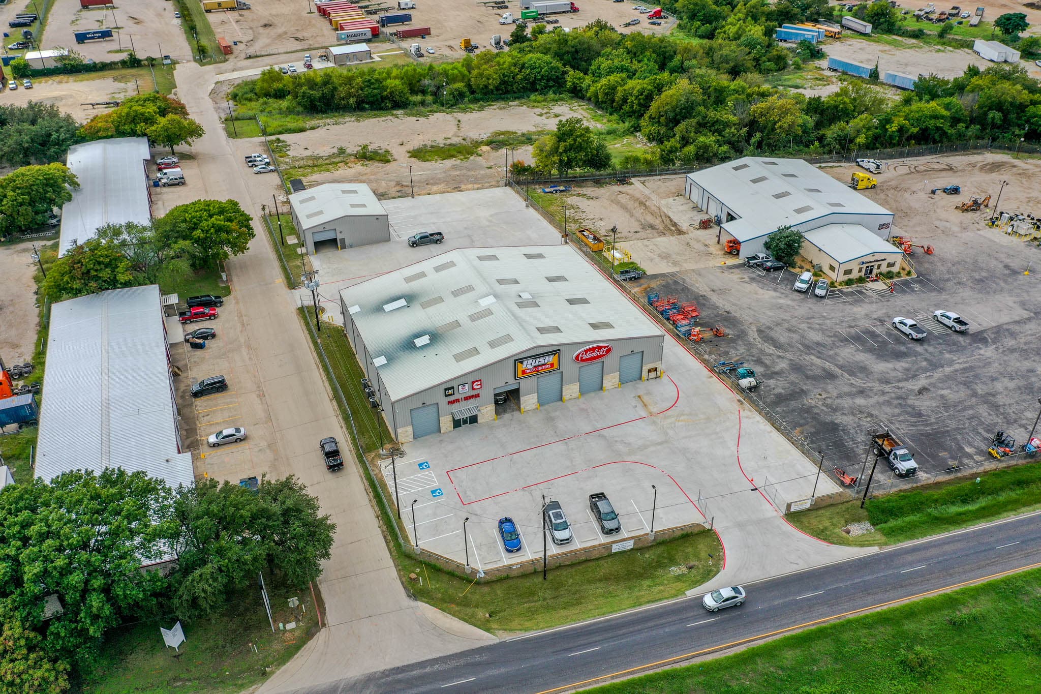 Rush Truck Center Hutchins — project photo 4