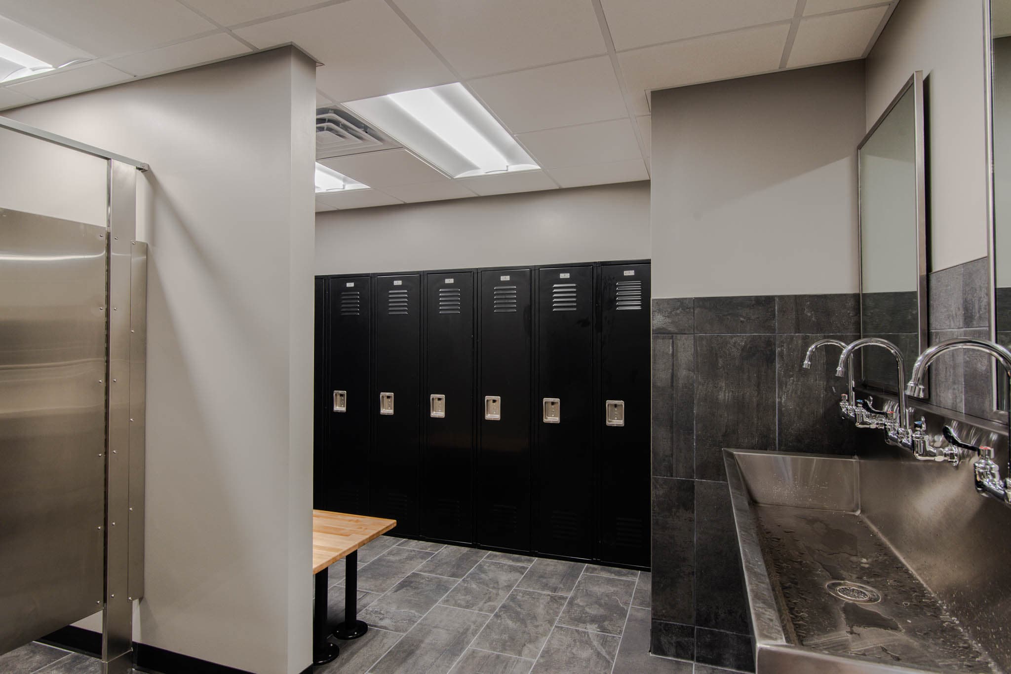 Rush Truck Center Hutchins — project photo 11