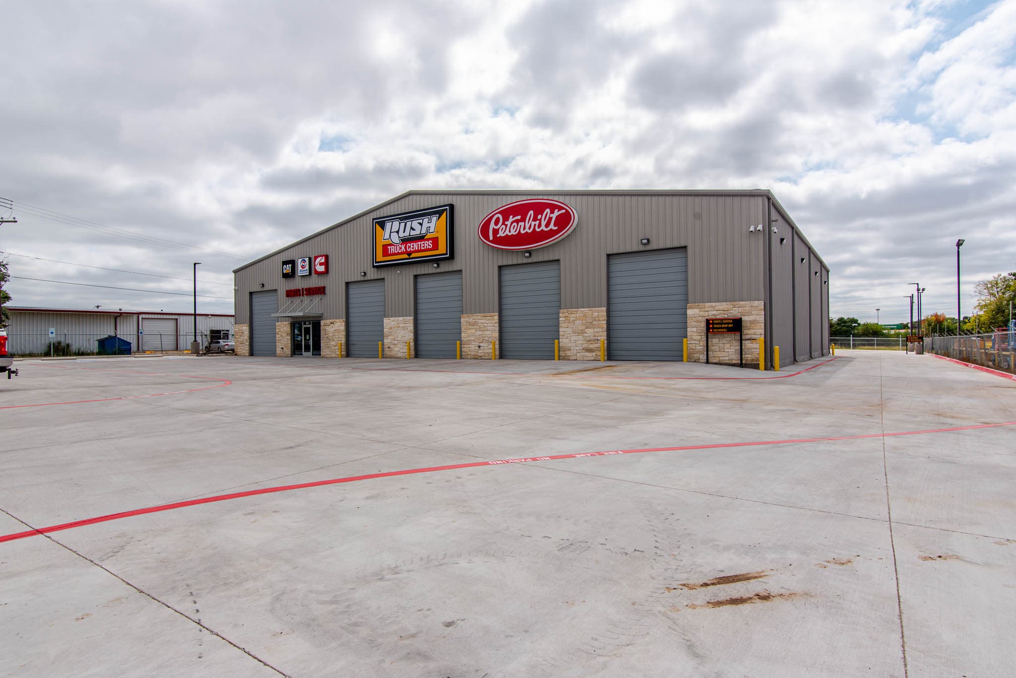 Rush Truck Center Hutchins — project photo 21