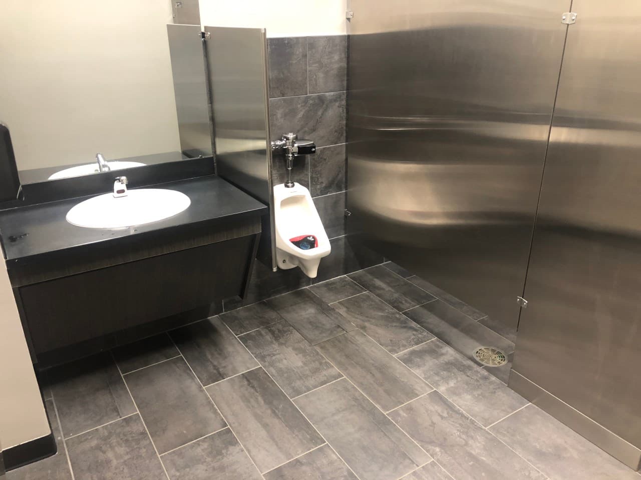 Rush Truck Center Austin/Buda — project photo 2